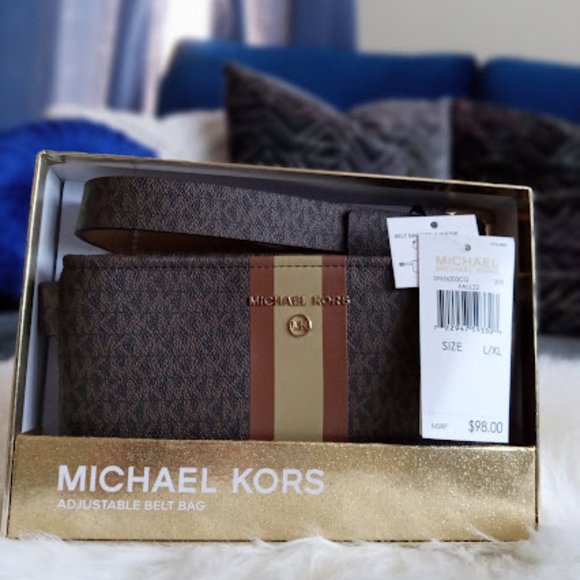 Michael Kors Belted Bag - Picture 1 of 5